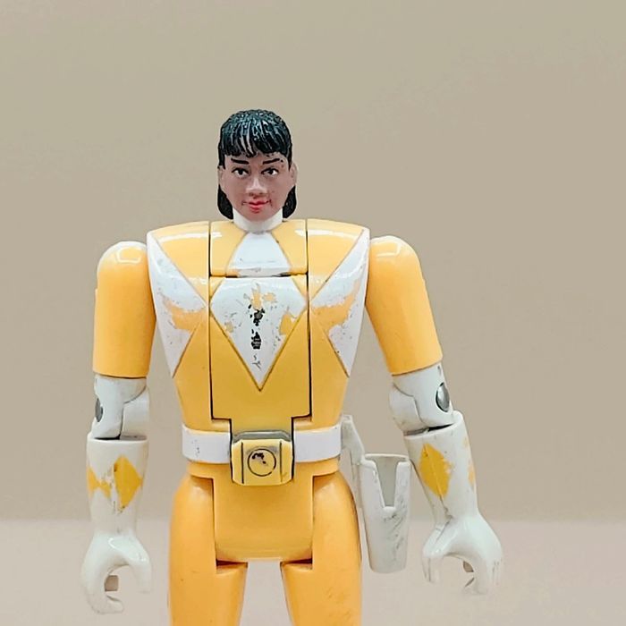 Figurine ranger jaune - power rangers - photo numéro 2