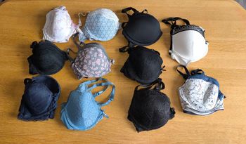 🌺 Lot de 11 soutiens-gorges - 90C et 95C 🌺