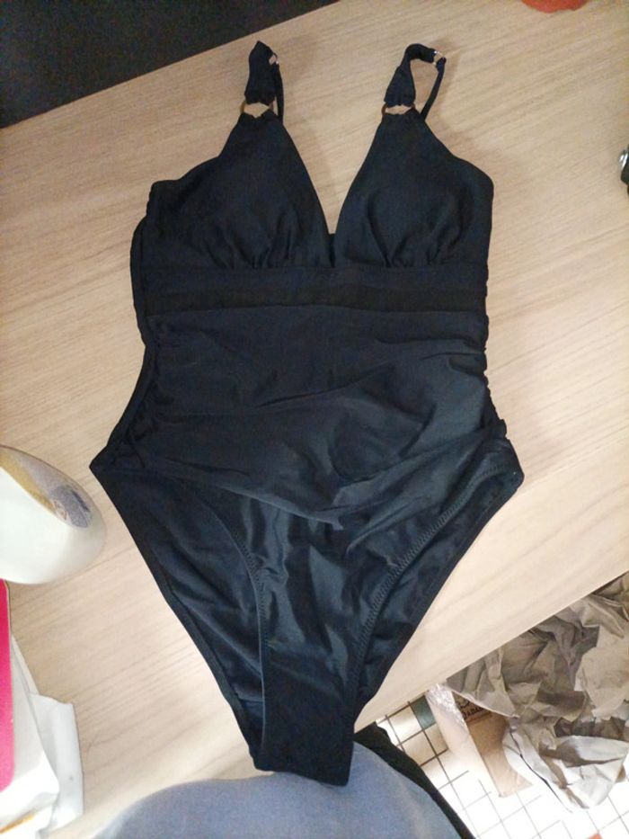 Maillot de bain neuf