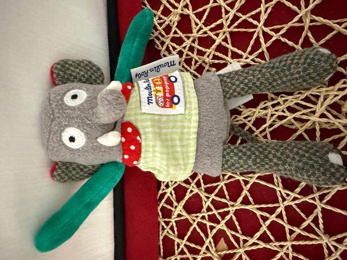 Peluche éléphant Moulin Roty collier à pois, bras verts - photo numéro 2