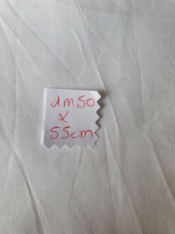 Tissu blanc 1m50x55cm - photo numéro 2