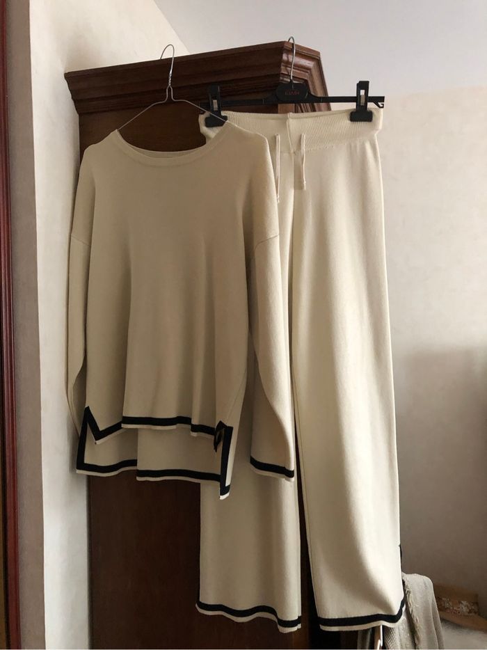 Très bel ensemble beige et Noir neuf