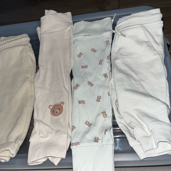 Lot pantalons 6 mois - photo numéro 3