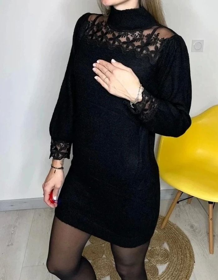 Robe pull avec détail en dentelle col et manche Taille unique - photo numéro 3
