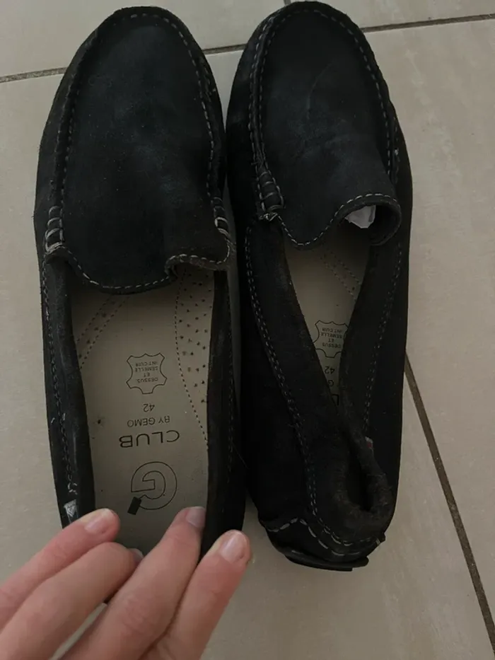 Mocassin en cuir (nubuck) noir grisé pointure 42 - photo numéro 4