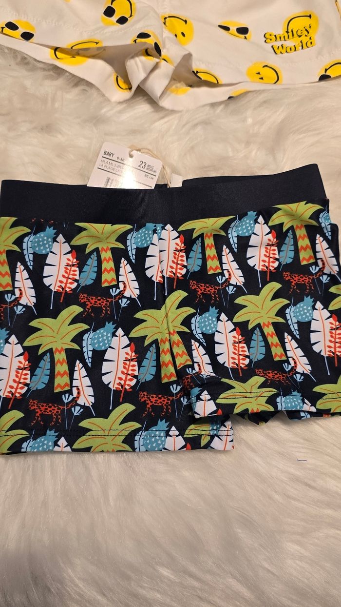 Neufs(non portés) 🏷😍💙deux  maillots de bain 23 /24 mois garçon 💙😍🏷 - photo numéro 2