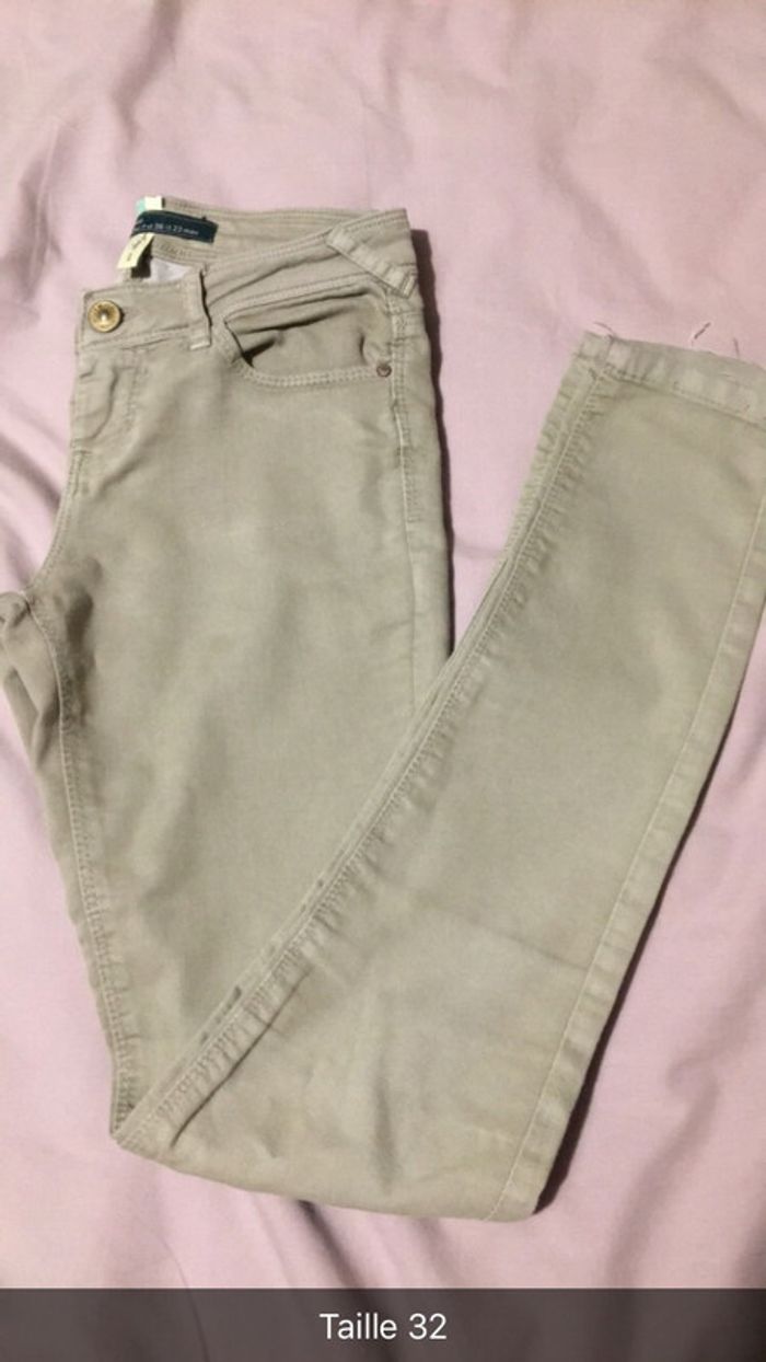 Slim kaki