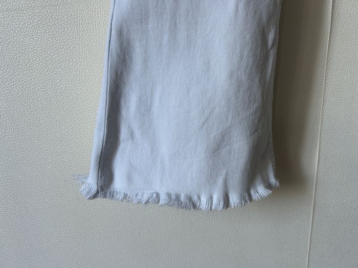 jean blanc Zara taille 32 - photo numéro 3