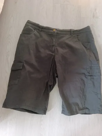 Bermuda noir Bonprix taille 46 en Tbe