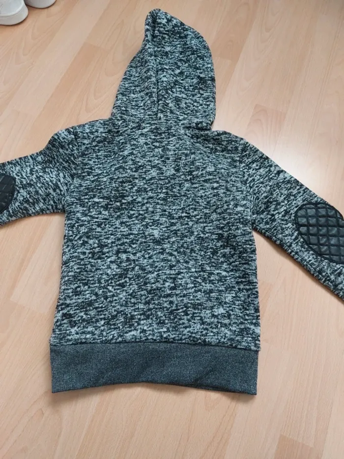 Sweat à capuche doublé détail simili cuir - photo numéro 6