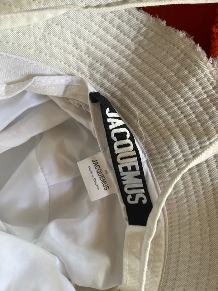 Bob Jacquemus authentique 2025 orange ou blanc - photo numéro 3