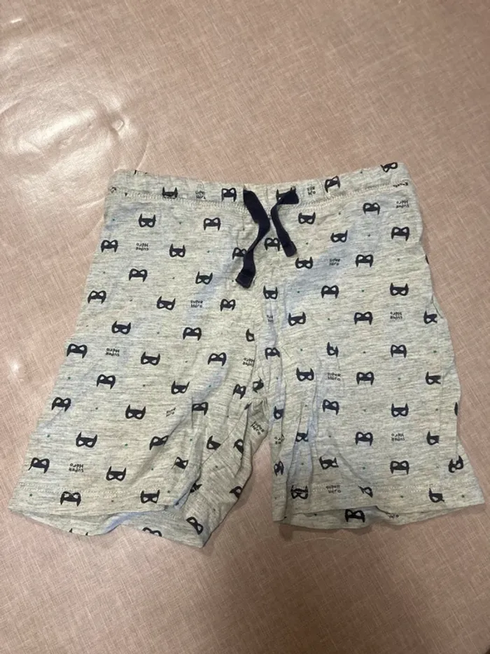 👦 Short Monoprix Kids gris imprimé super-héros – 3 ans