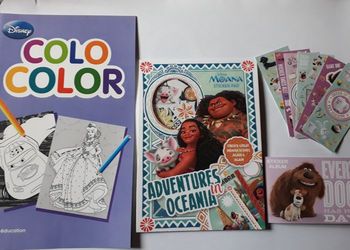 Album Vaiana + stickers Comme Des Bêtes + coloriages Disney