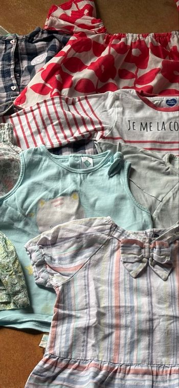 Lot de vêtements bébé 