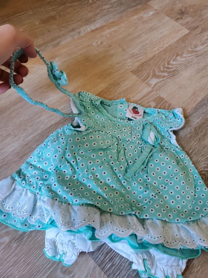 Robe neuve 3 mois - photo numéro 2