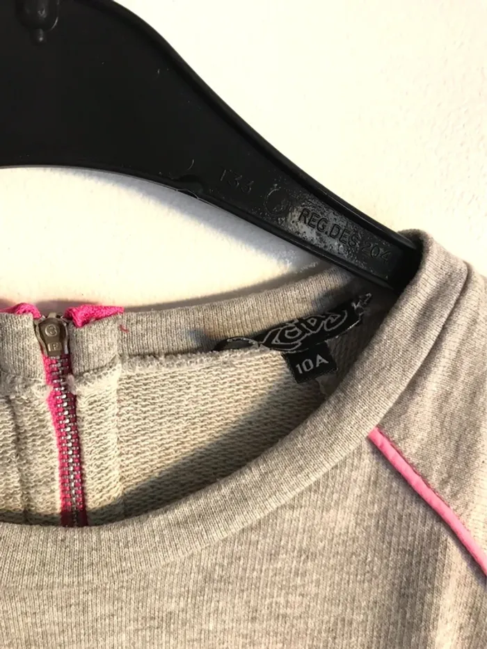 Pull gris 10 ans à tête de lapin - photo numéro 2