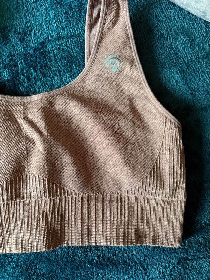 Brassière de sport - photo numéro 2