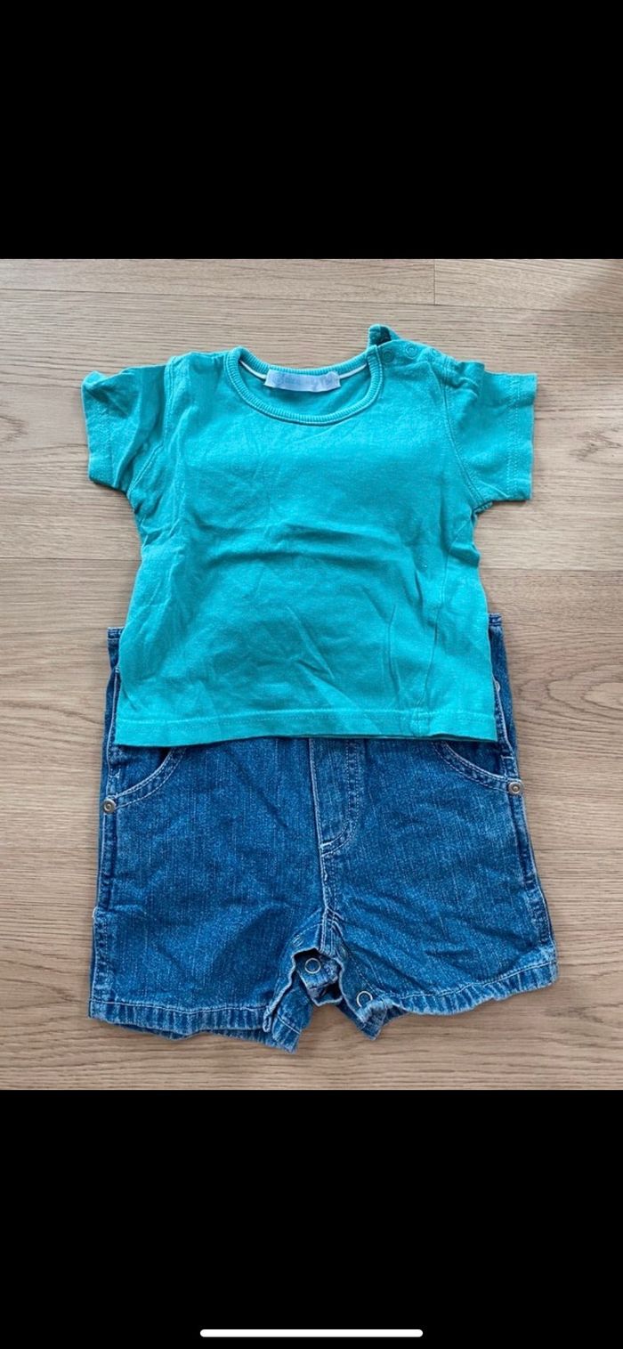 Ensemble salopette short en jean et tee shirt 6 mois - photo numéro 2
