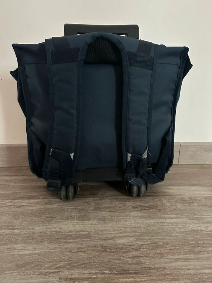 Cartable à roulettes - photo numéro 4