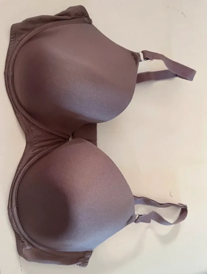 Soutien gorge chocolat en 100 E