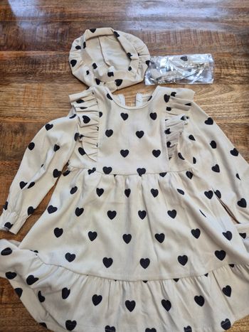 Belle Robe 4 ans 104cm avec chapeau