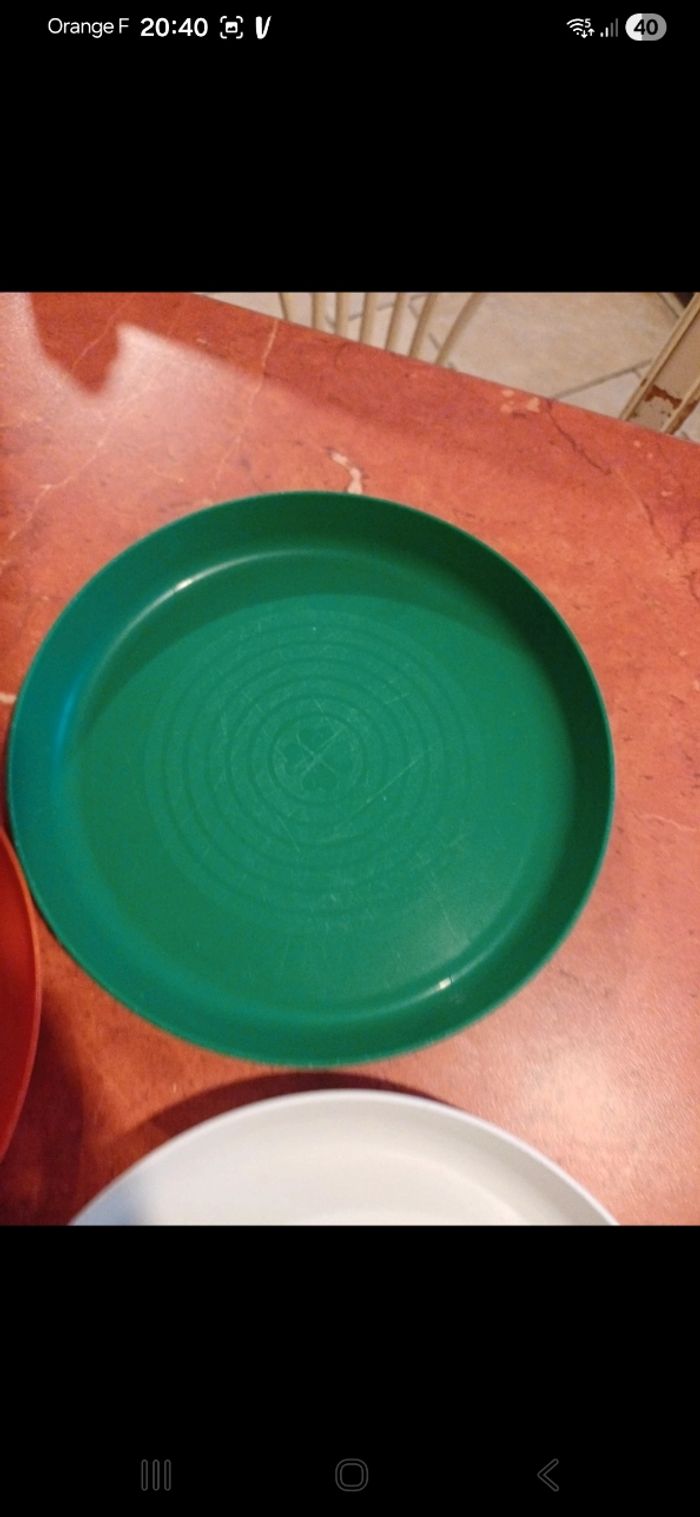 Lot de 3 assiettes en plastique - photo numéro 3
