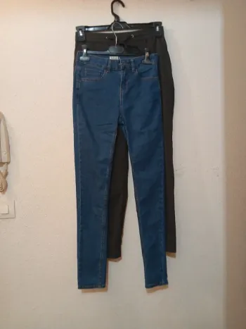 Lot de 2 pantalon divers marques taille xs/34