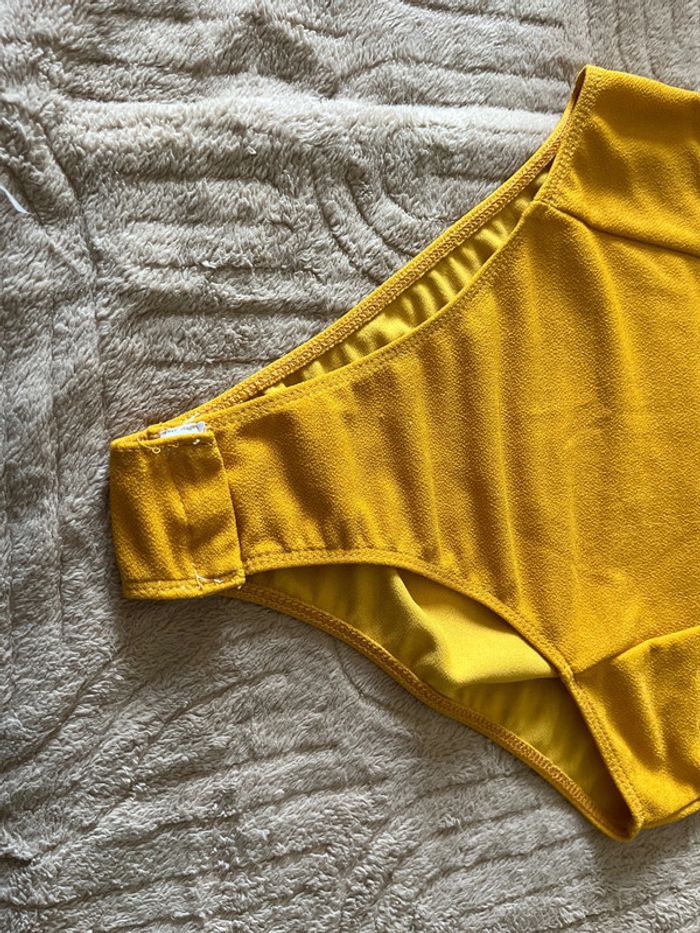Bodie jaune - photo numéro 3