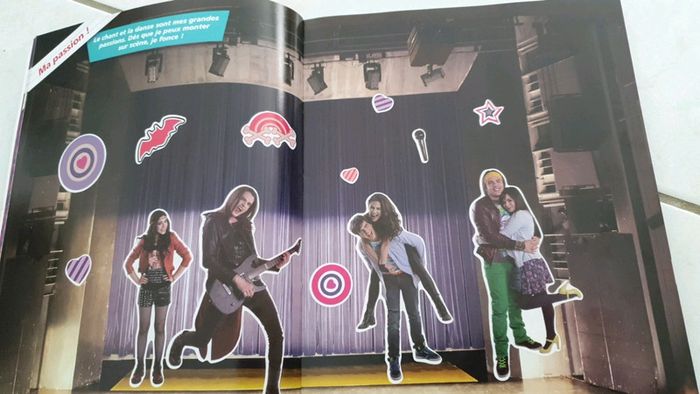 Mon livre collector Chica vampiro v12 - photo numéro 3