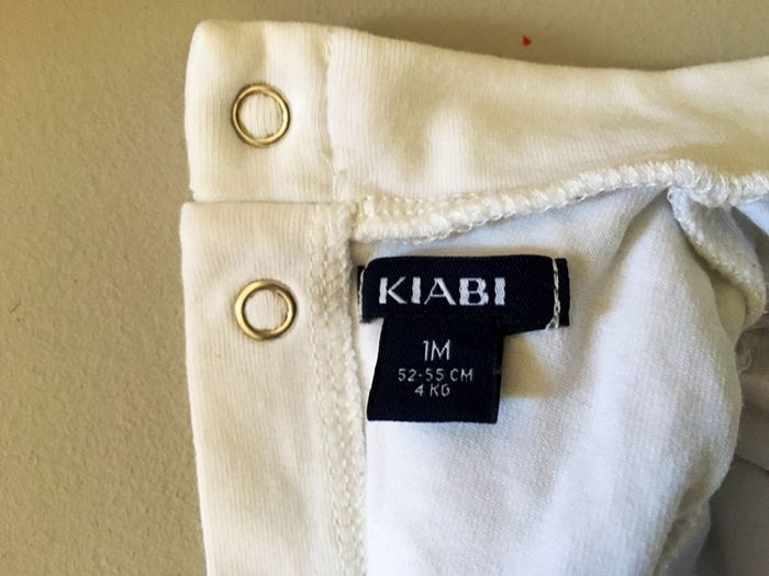 T-shirt col roulé «Kiabi » 1 mois - photo numéro 3