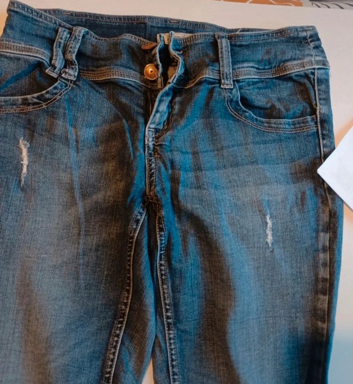 Jean Denim taille 38 en très bon état - photo numéro 2