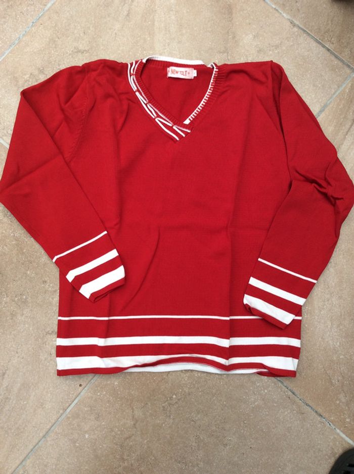 Pull rouge et blanc M/L (n°40)