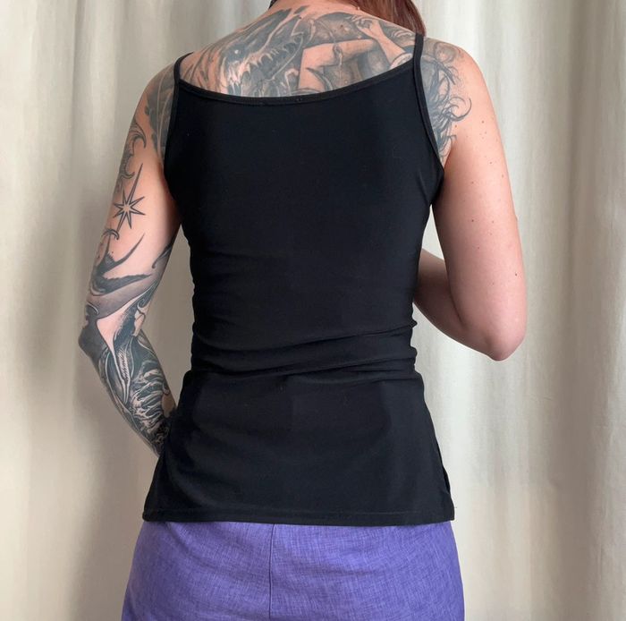 Top vintage col V bijou Coquette Goth vintage made in France 🇫🇷 y2k - Taille S/M/L - photo numéro 4
