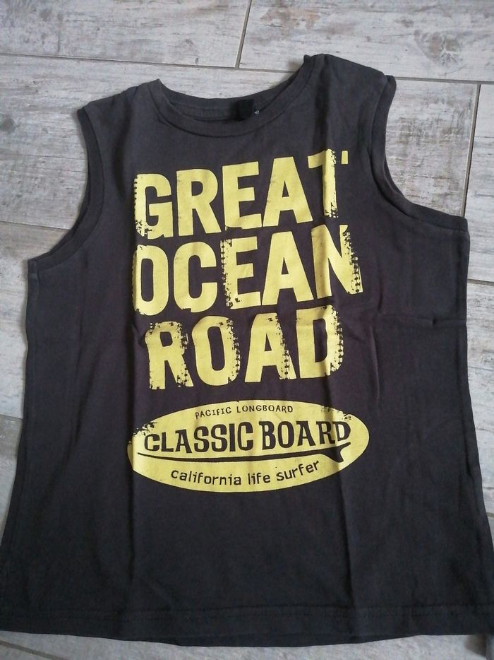 Lot 2 debardeurs t 6 ans - photo numéro 3