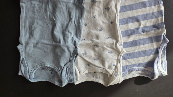 Bodies manches courtes 3mois - photo numéro 2