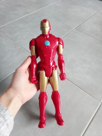 Figurine articulée Iron man