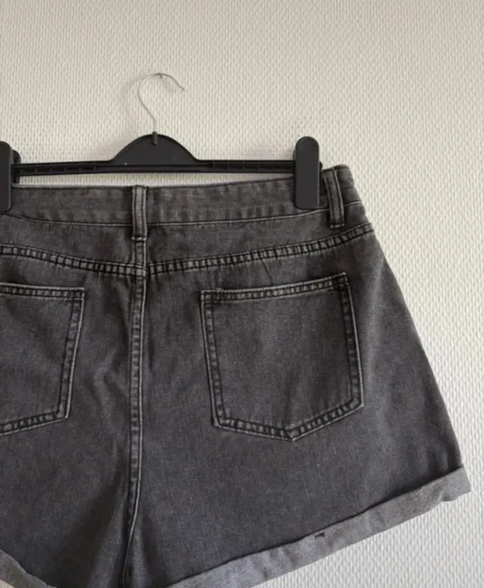 Short en jean - motifs cerises 🍒 - photo numéro 5