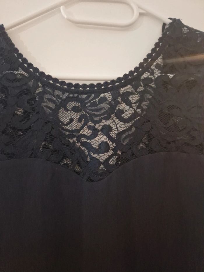 Blouse manche courte femme été bleu marine col dentelle a nouer dans le dos TBE taille S zara - photo numéro 2