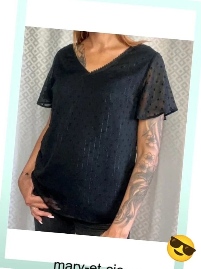 Blouse noire, col V, dos V nu,  taille S/M - Maëlle - photo numéro 2