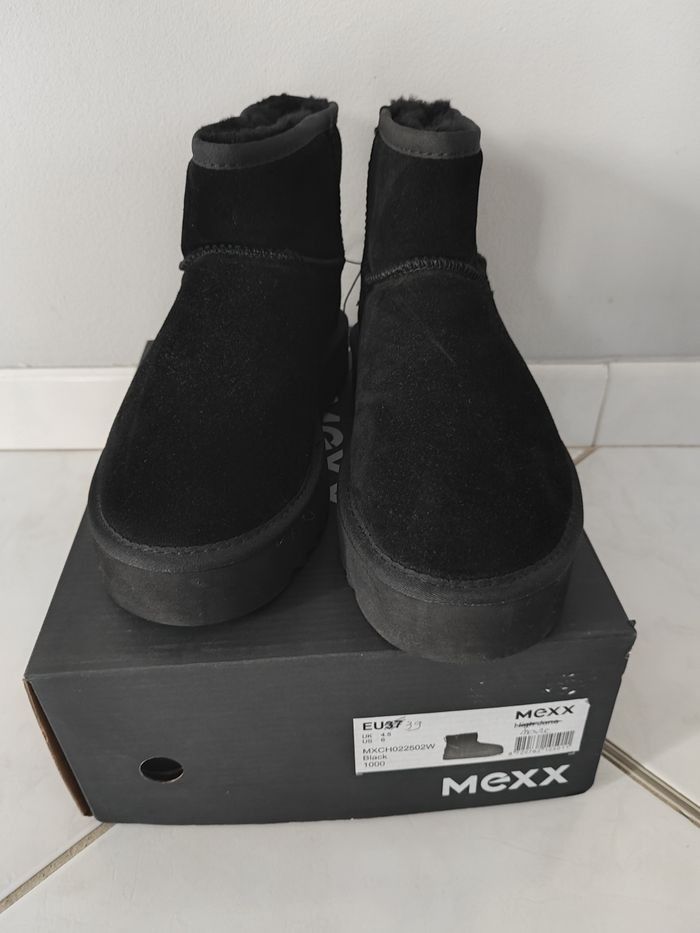 Bottes fourrées en 39 - photo numéro 2