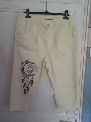 Pantacourt jaune pâle imprimé attrape-rêve, marque Complices Glory Look, taille 44