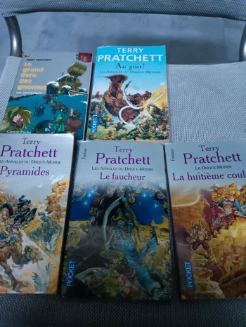 Lot Terry pratchett