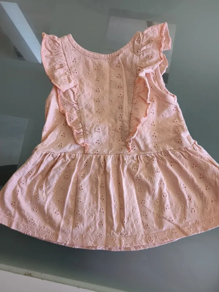 Débardeur dentelle rose tape à l'oeil 5 ans