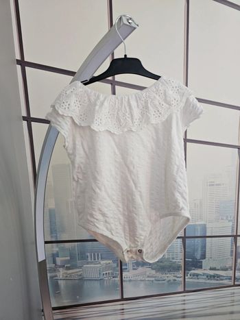 Body zara taille 4/5 ans