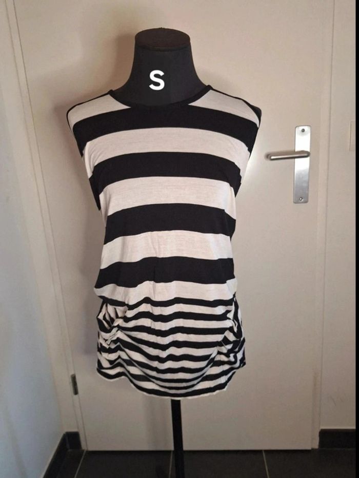 Robe pour femme taille S très bon état