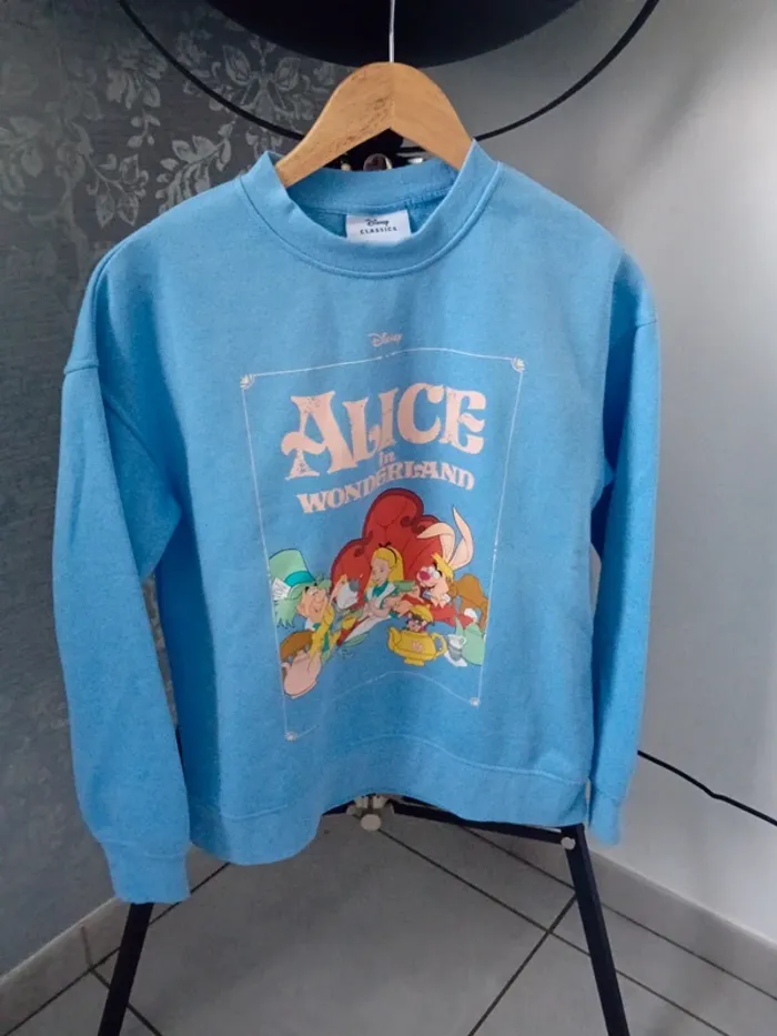 Pull Alice disney