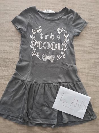 Robe 3/4 ans *