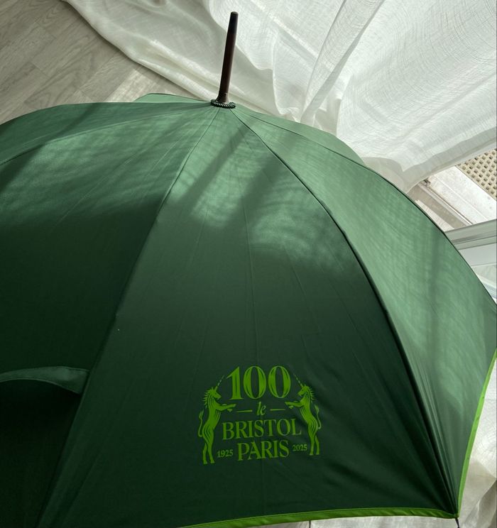 Grand parapluie Palace Le Bristol Paris neuf - photo numéro 5