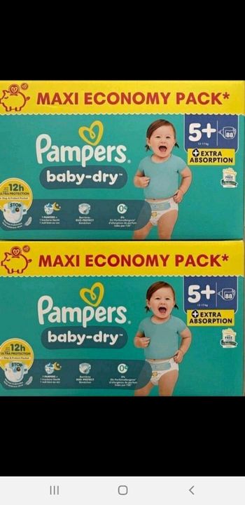 Lot de 2 cartons pampers taille 5+