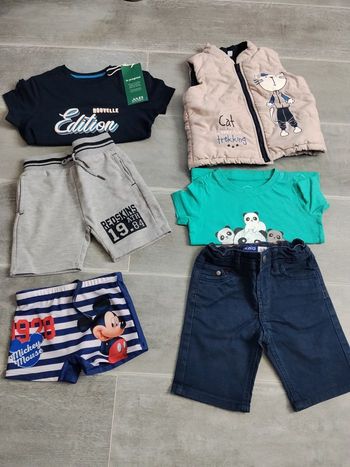 Lot vêtements en 2 ans